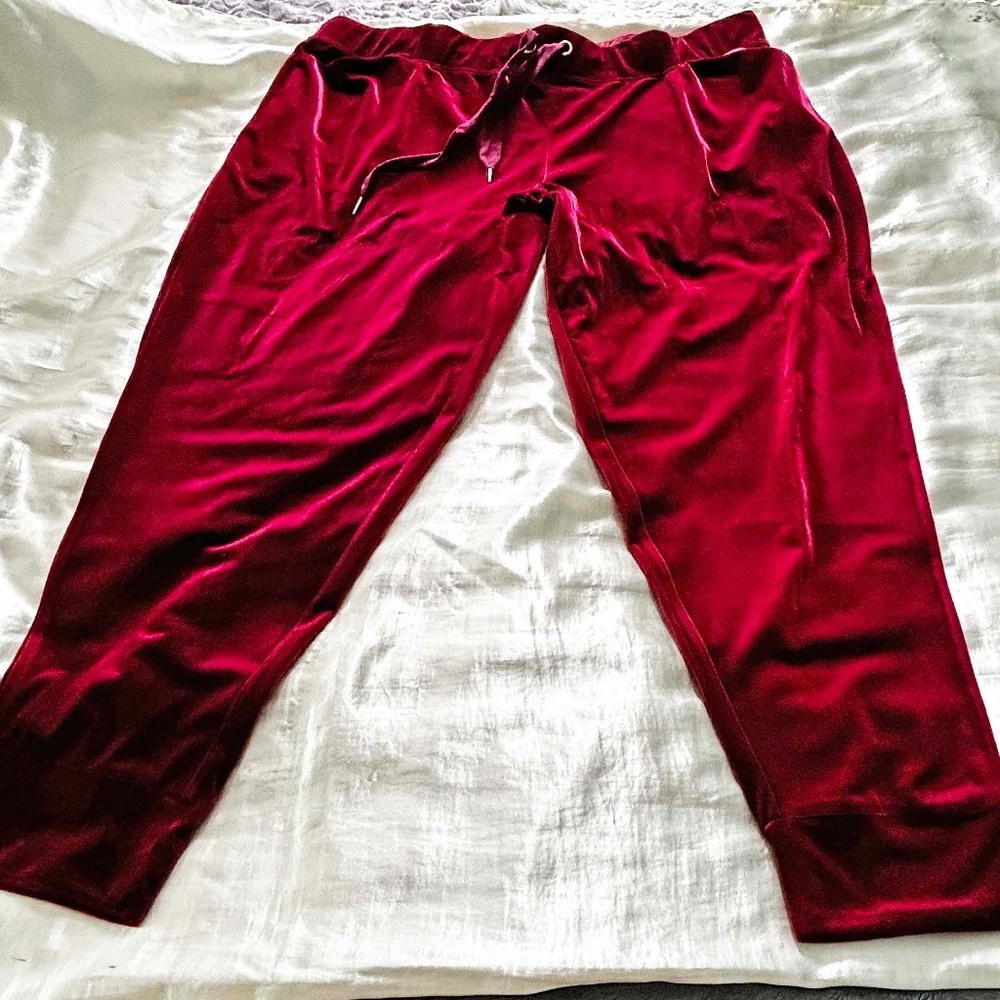 JOGGER PANT, VELVET, RED, SIZE 4X, ELASTIC WAIST, DRAWSTRING, HIP SLASH POCKETS,